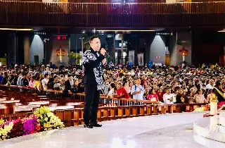 Así le cantó veracruzano a la Virgen en la Basílica de Guadalupe de la CDMX