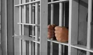 Imagen Dan 12 años de prisión a sujeto detenido por posesión ilícita de hidrocarburo en Veracruz