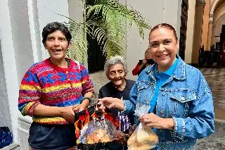 Con canto de las posadas continúan tradición que inició el padre Víctor en Veracruz
