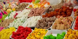 Bajan ventas de dulces tradicionales durante diciembre en Xalapa, Veracruz 