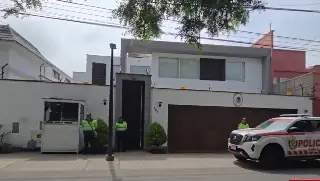 Aumentan seguridad en Embajada de México en Perú