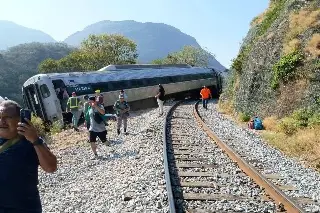 FGR investiga causas del descarrilamiento del tren Transístmico en Oaxaca: Godoy