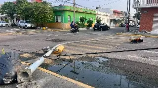 Se cae semáforo en calles del centro de Veracruz 
