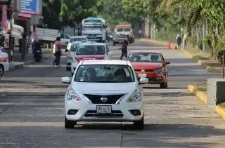 En 2026 habrá reemplacamiento para todos los automóviles en Veracruz: Nahle