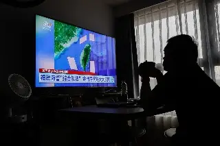 China realiza un nuevo simulacro con fuego real de largo alcance en aguas al sur de Taiwán