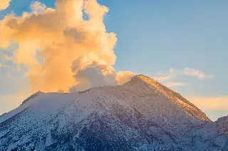 ¿Imprudencia o valentía? Suben al volcán Popocatépetl a pesar de restricciones (+Video)