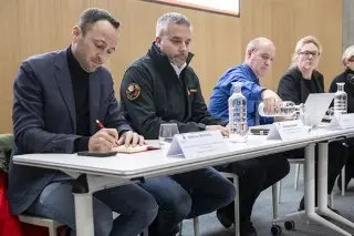 Policía suiza teme que haya extranjeros entre víctimas de incendio en estación de esquí