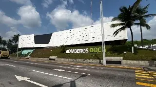 Por pirotécnica, se registró incendio en palapa de Boca del Río durante fin de año