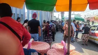 Pacientes acusan que hacen fila varias horas para sacar cita en IMSS Cuauhtémoc de Veracruz
