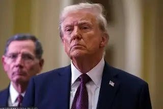 Trump prohíbe a inversionistas comprar viviendas: 'La gente vive en las casas, no corporaciones'