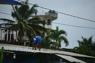 Piden asegurar objetos que puedan ser proyectados por evento de norte en Veracruz
