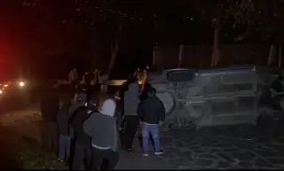 Volcadura en Acajete deja siete personas lesionadas