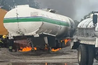Se incendia pipa en Paso del Toro, Veracruz 