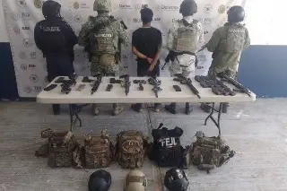 Detienen a un menor y aseguran armas tras enfrentamiento en Cuichapa, Veracruz