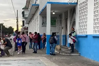 Frío causó ausencia de alumnos en escuela de Veracruz