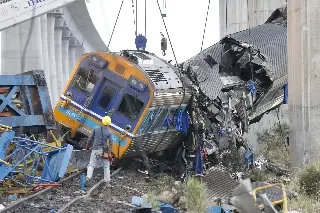 Tragedia ferroviaria deja más de 30 muertos en Tailandia (+Video y Fotos)
