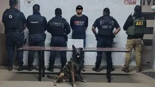 Mujer es tomada como rehén por su propio hijo; agente canino ayuda a rescatarlo