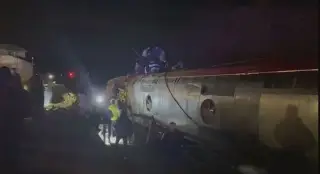 Descarrila tren en España: reportan al menos dos muertos