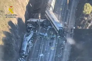 Suman 39 muertos y más de 100 heridos por choque de trenes en España (+Video)