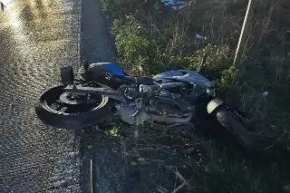 Muere motociclista tras accidente en carretera de Veracruz