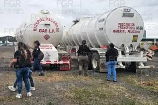 Aseguran más de 50 mil litros de hidrocarburo y ocho vehículos en Isla y Pánuco, Veracruz