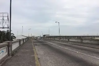 Colegio de Ingenieros de Veracruz revisa Puente Morelos, ¿Hay riesgo al circular por ahí? 