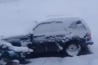 Impresionante nevada cae en Durango