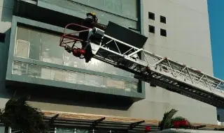 Retiran estructuras en la Torre Pediátrica de Veracruz; esta es la razón 