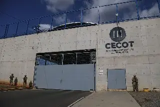 ONG denuncia condiciones de violencia y muertes en prisiones salvadoreñas