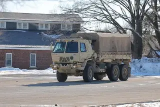 Suspenden a agentes del ICE que asesinaron a enfermero en Minnesota 