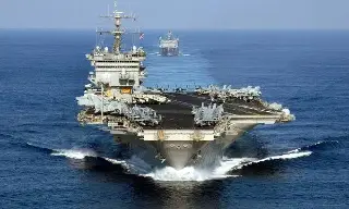 Una flota 'más grande que la enviada a Venezuela' se dirige a Irán: Trump