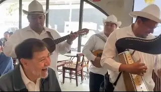 A Fernandez Noroña le recuerdan hasta en Veracruz a 'el Alito' Moreno (+Video)