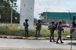 Reabren calle tras operativo en corralón de Veracruz 