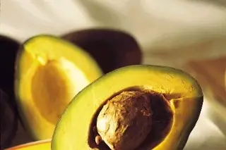 Extorsión encarece el aguacate mexicano en plena demanda por el Super Bowl