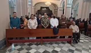 Recuerdan a exreyes de Veracruz