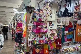 Comerciantes del malecón con incertidumbre sobre ventas para el Carnaval de Veracruz