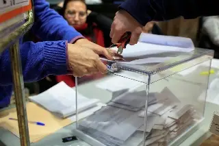 La derecha española gana en Aragón, Vox dobla diputados y socialistas se hunden