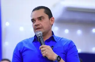 Presidente del congreso de Honduras advierte que no habrá alquiler de 100 carros para diputados
