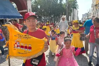 Realizan desfile infantil en Veracruz