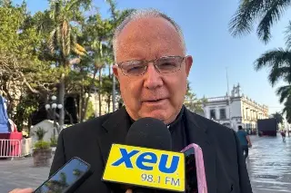 Iglesia exhorta a celebrar en familia y respetar reglas de Tránsito en Carnaval de Veracruz