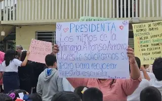 Continúan protestas por abondono de escuelas tras inundaciones de octubre en Poza Rica 