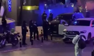 Deja 3 muertos y 5 lesionados balacera afuera de bar de despecho en Puebla