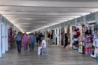 Incrementa la venta de artesanías por Carnaval de Veracruz, reportan comerciantes
