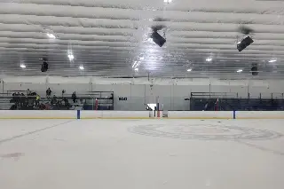 Deja tres muertos, entre ellos el agresor, tiroteo durante un partido de hockey en EU