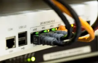 Casi el 80% de personas tienen internet y telefonía celular en Veracruz 