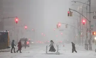 Tormenta invernal en el noreste de EU obliga a declarar emergencias y prohibir viajes