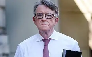 Policía británica libera bajo fianza a exministro presuntamente vinculado con Jeffrey Epstein