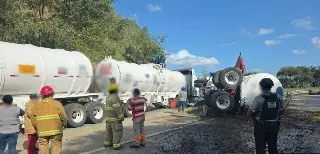 Hay cierre total de circulación en carretera de Veracruz; checa a qué altura