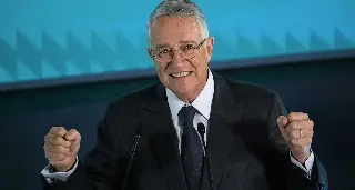 Anuncia TV Azteca, de Ricardo Salinas, que entra a concurso mercantil voluntario