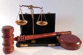 Advierte abogado electoral riesgos constitucionales en la figura de jueces sin rostro